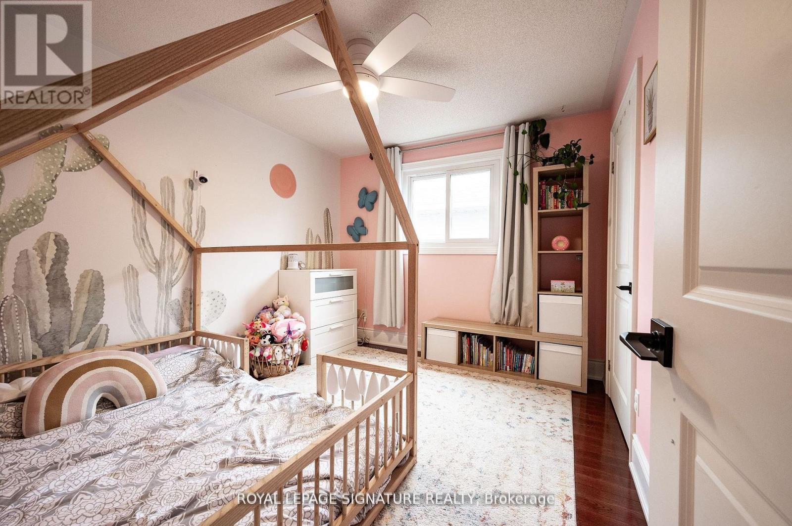 Photo 20 of 37 Riviera Ridge, Hamilton ON