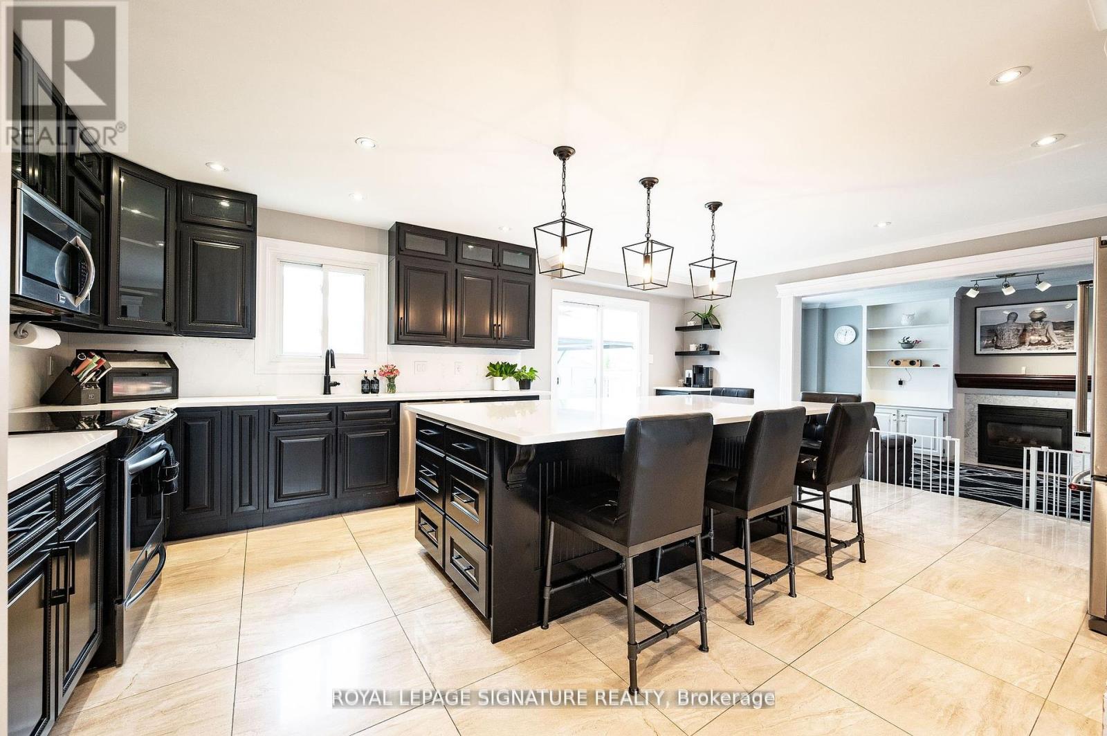 Photo 24 of 37 Riviera Ridge, Hamilton ON