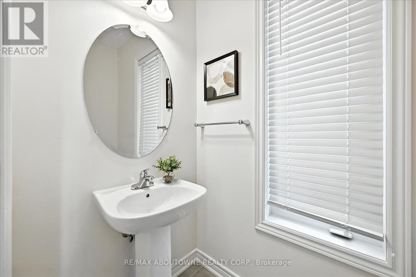 Photo 31 of 353 Raymond Road, Hamilton ON