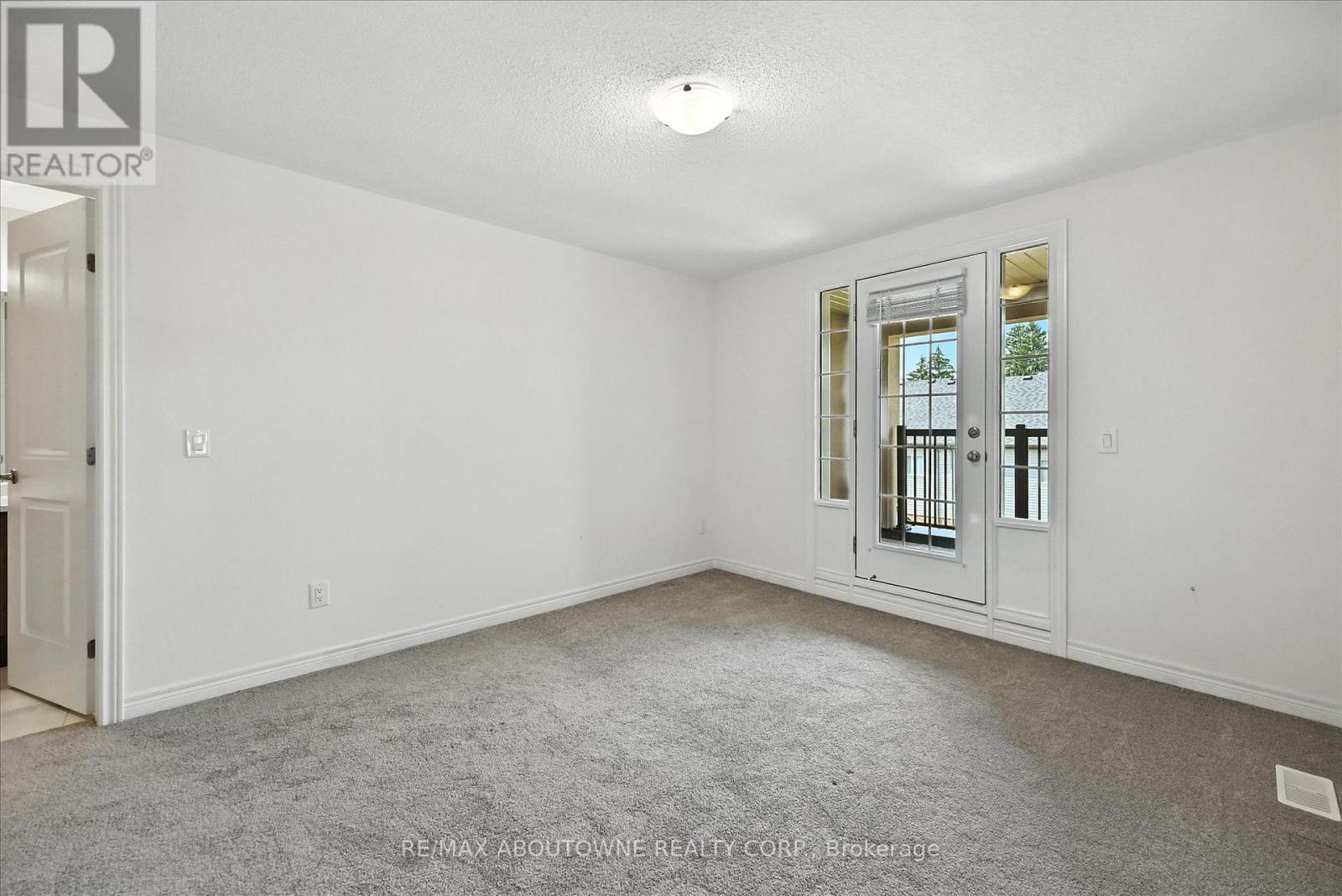 Photo 2 of 353 Raymond Road, Hamilton ON