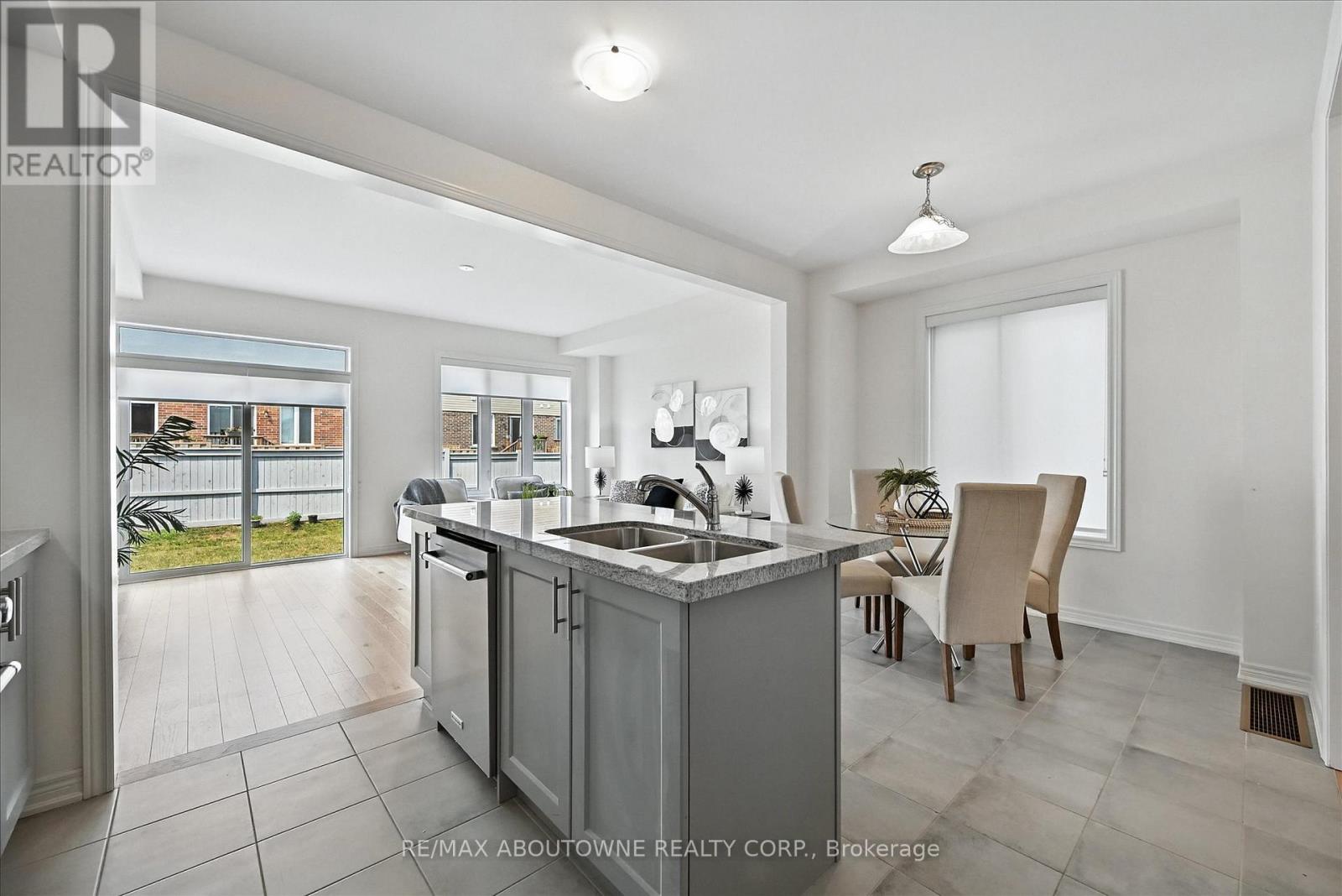 Photo 32 of 353 Raymond Road, Hamilton ON