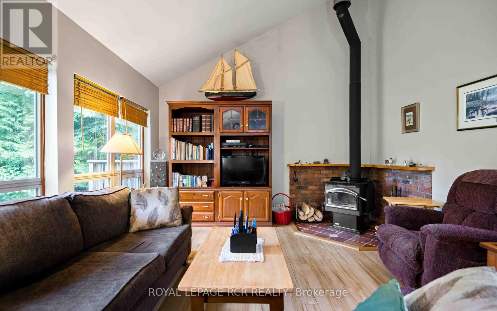 Photo 23 of 308392 Hockley Road, Mono ON