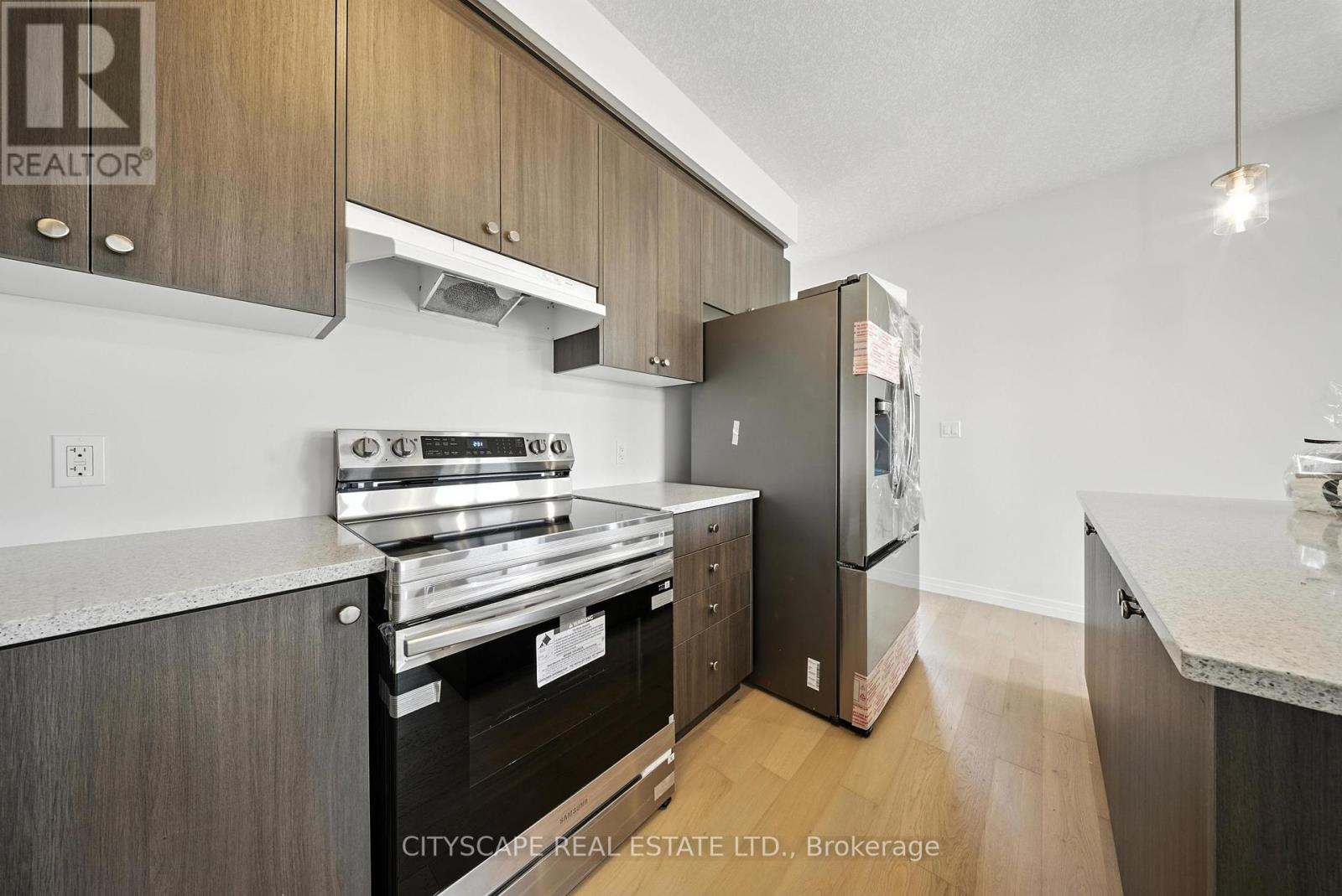 Photo 14 of 39 Rivergreen Crescent, Cambridge ON