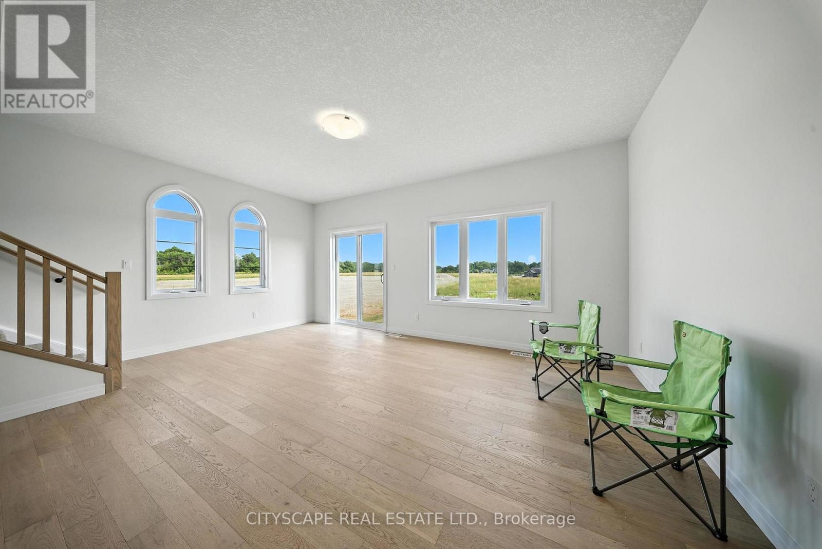 Photo 12 of 39 Rivergreen Crescent, Cambridge ON