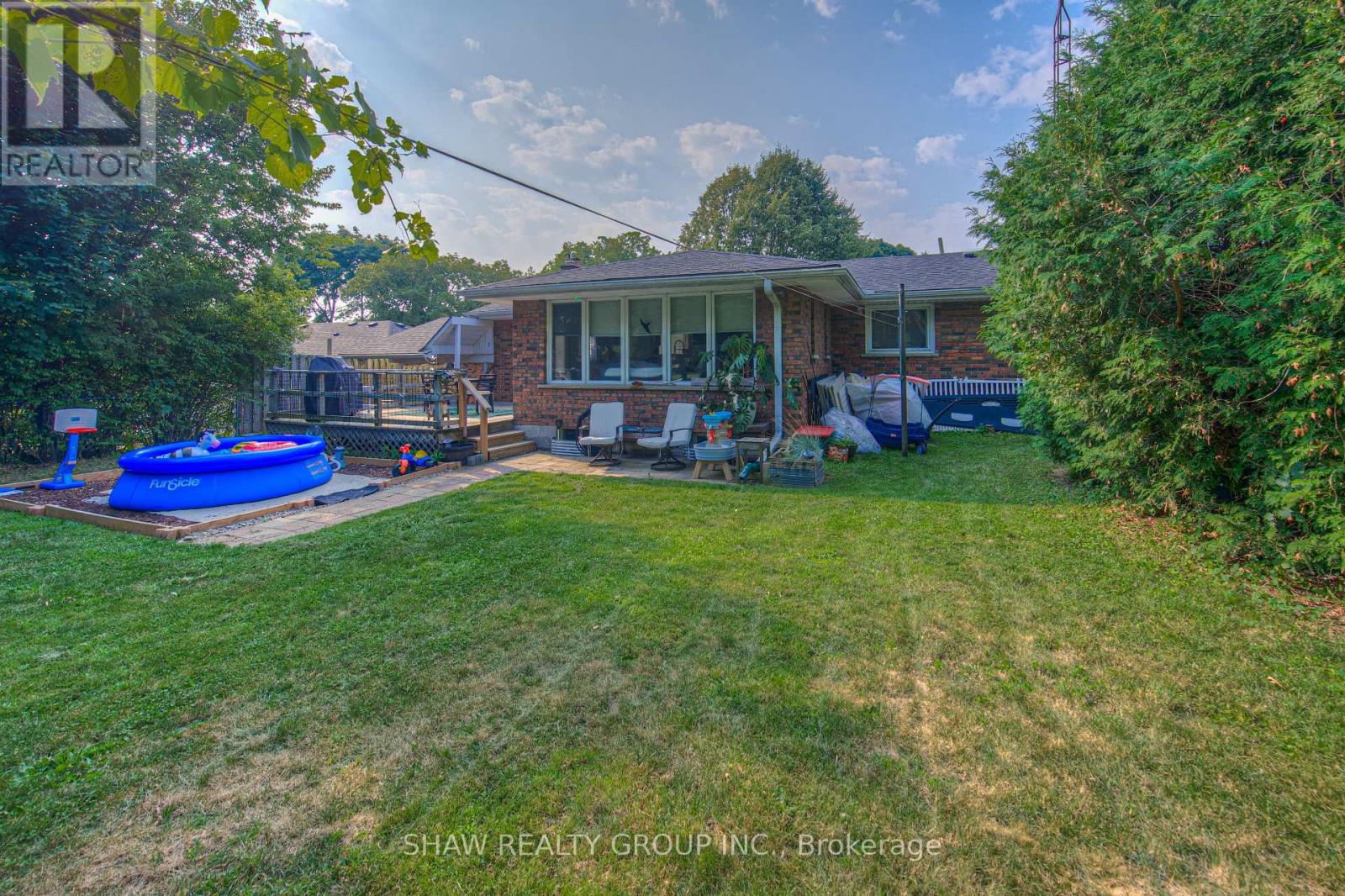 Photo 42 of 95 Silver Street, Brant ON