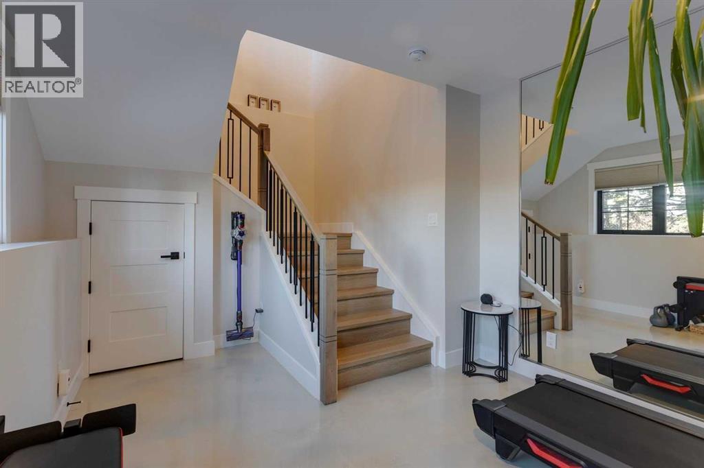 Single Family House for Sale in   Discovery Drive SW Discovery Ridge Calgary 