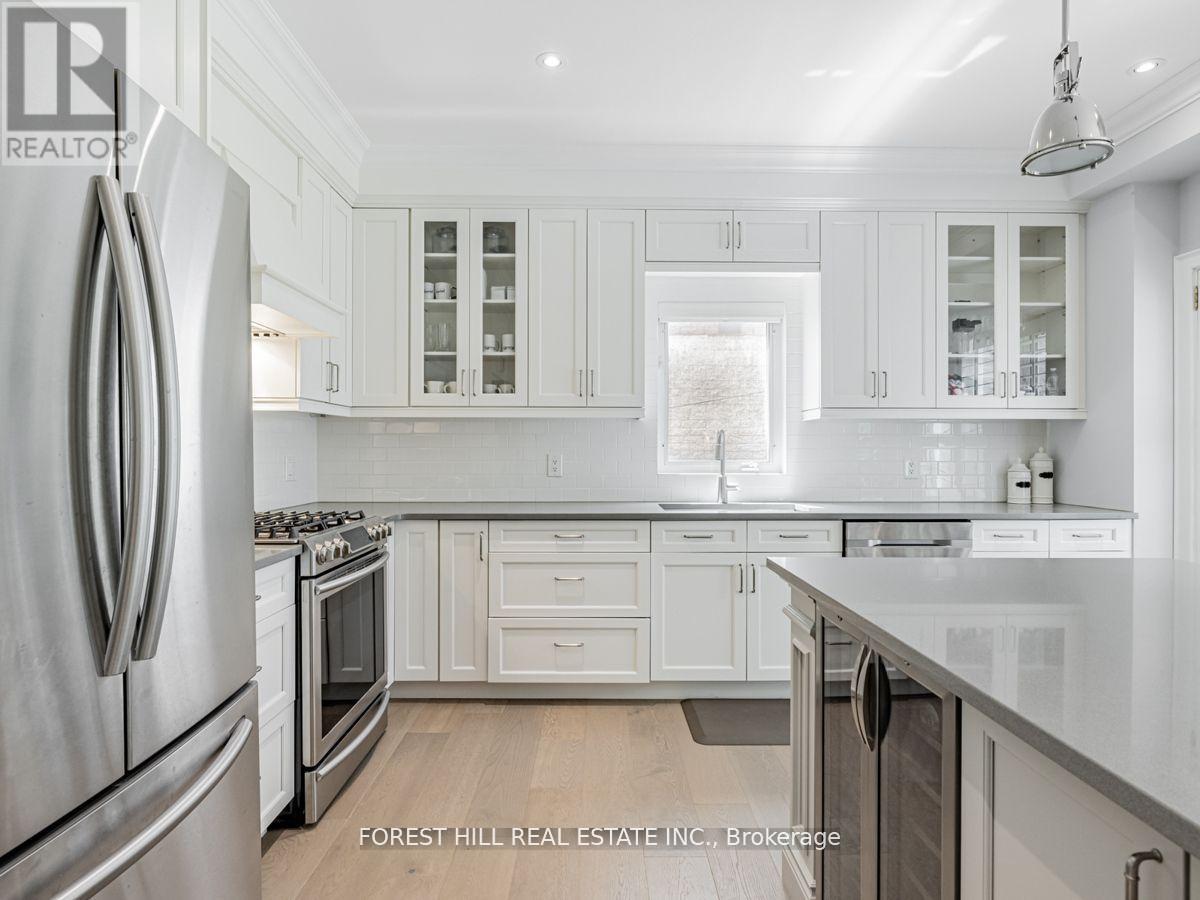 Photo 14 of 3022 A Bayview Avenue, Toronto ON