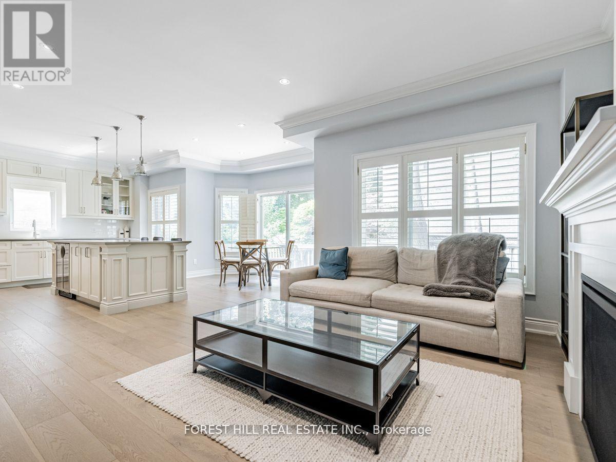 Photo 19 of 3022 A Bayview Avenue, Toronto ON