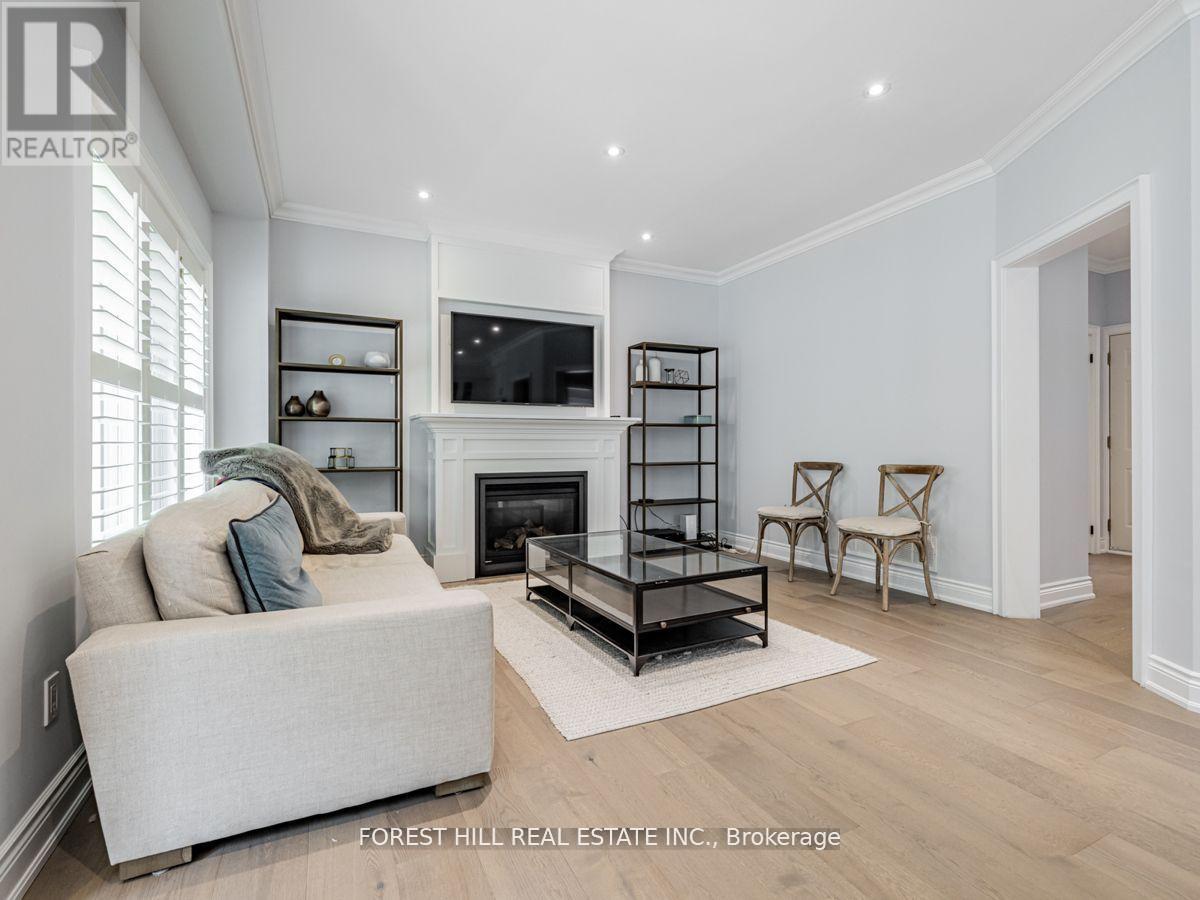 Photo 20 of 3022 A Bayview Avenue, Toronto ON