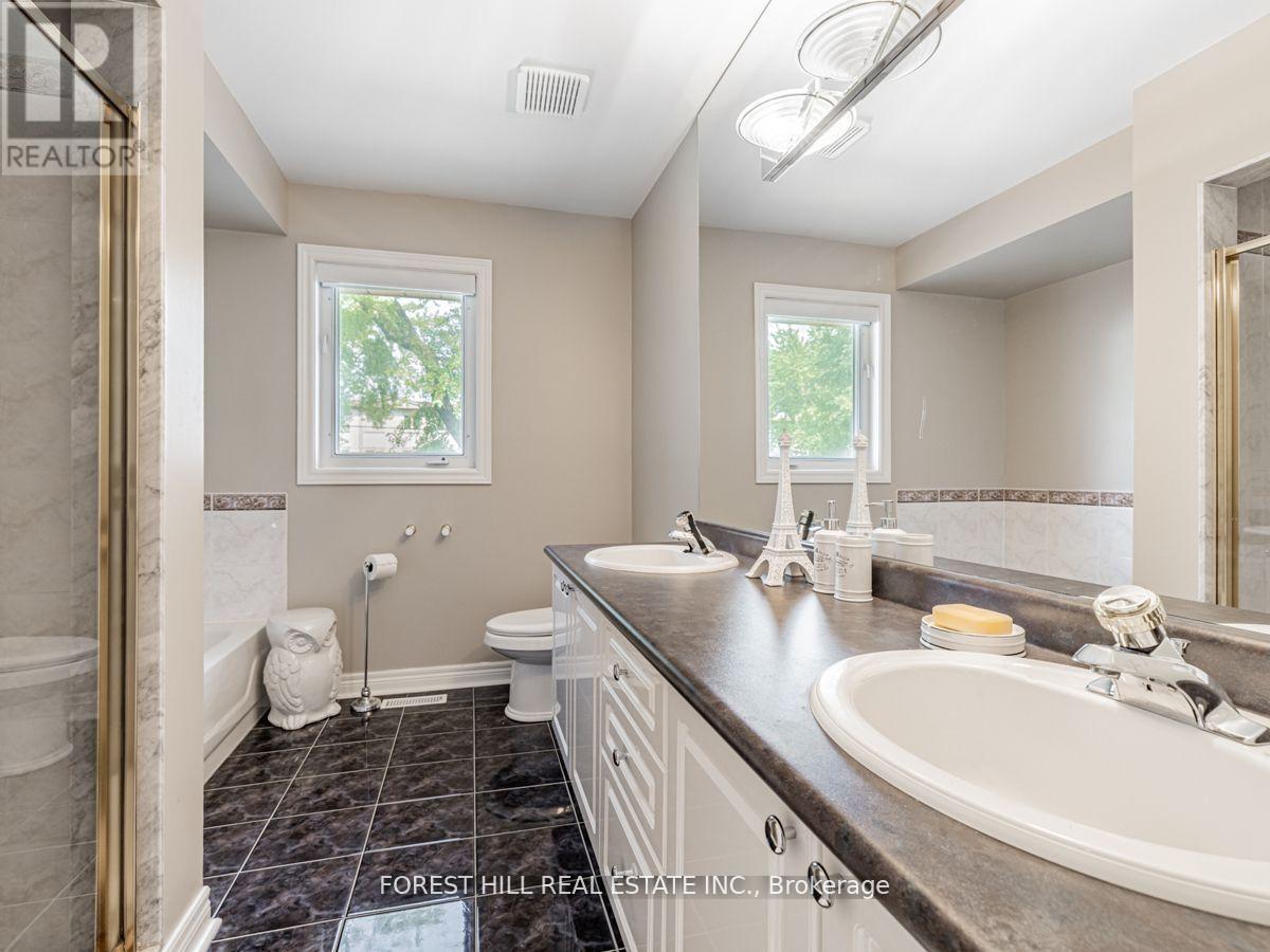Photo 27 of 3022 A Bayview Avenue, Toronto ON