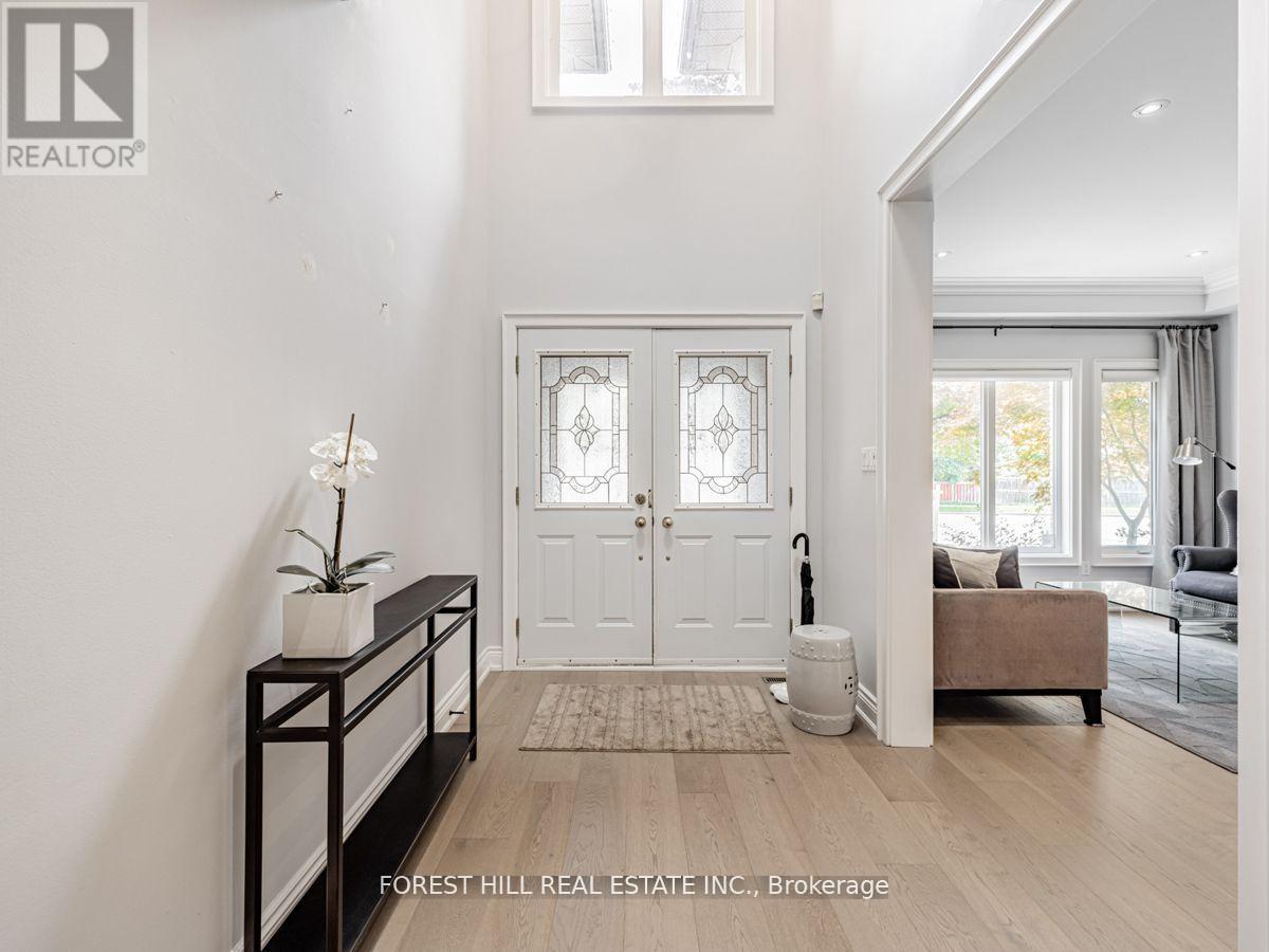 Photo 3 of 3022 A Bayview Avenue, Toronto ON