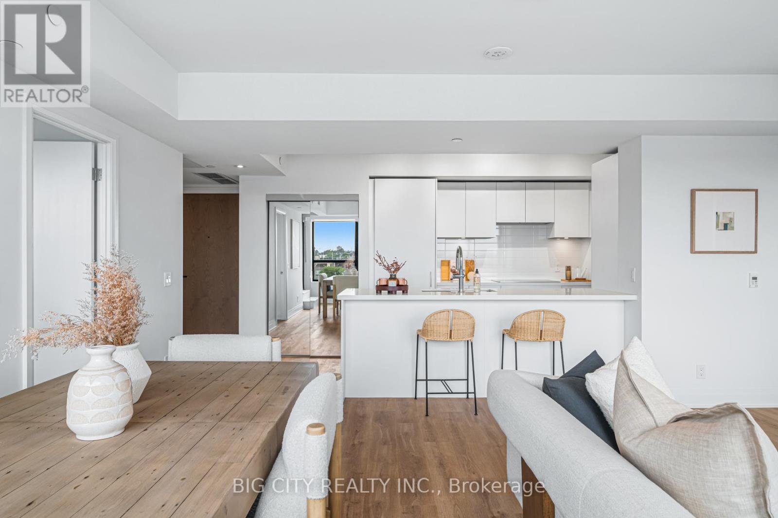 Photo 12 of 317 36 Brentcliffe Road, Toronto ON