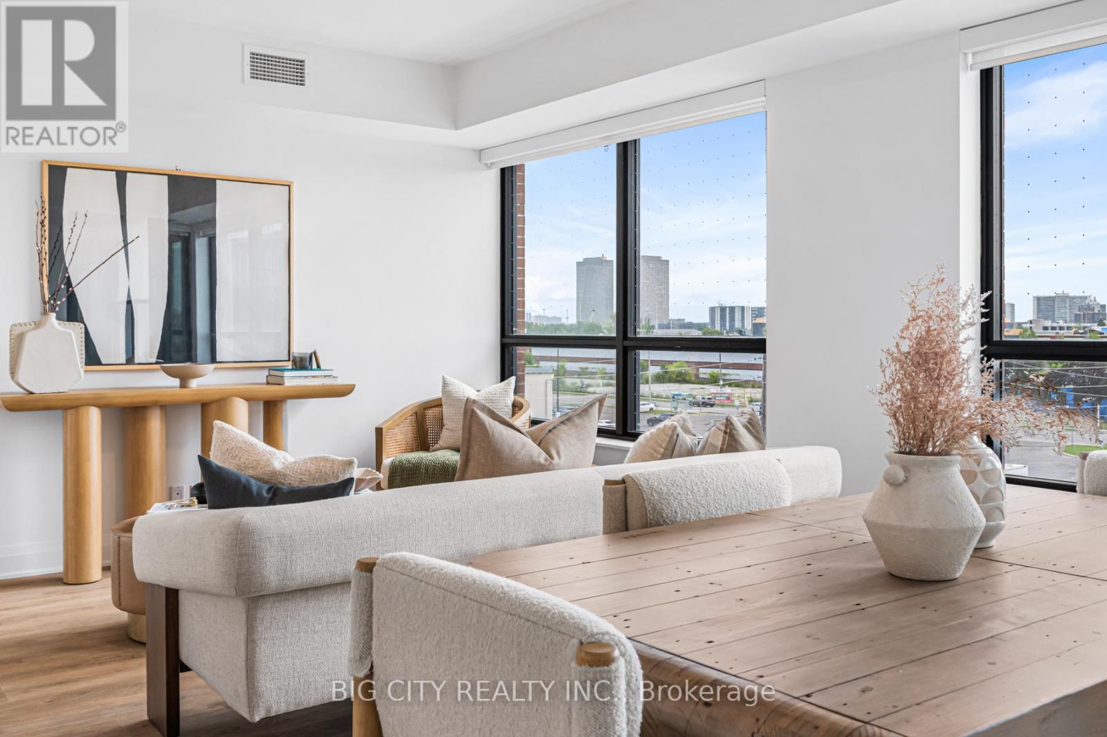 Photo 13 of 317 36 Brentcliffe Road, Toronto ON