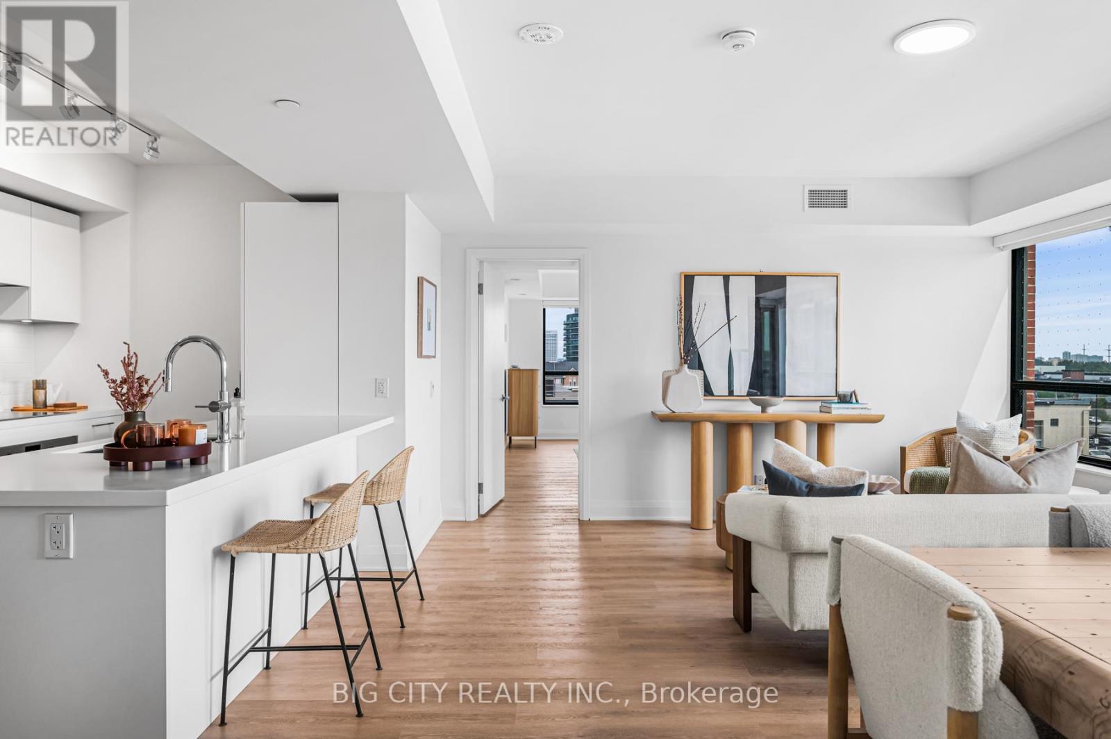 Photo 15 of 317 36 Brentcliffe Road, Toronto ON