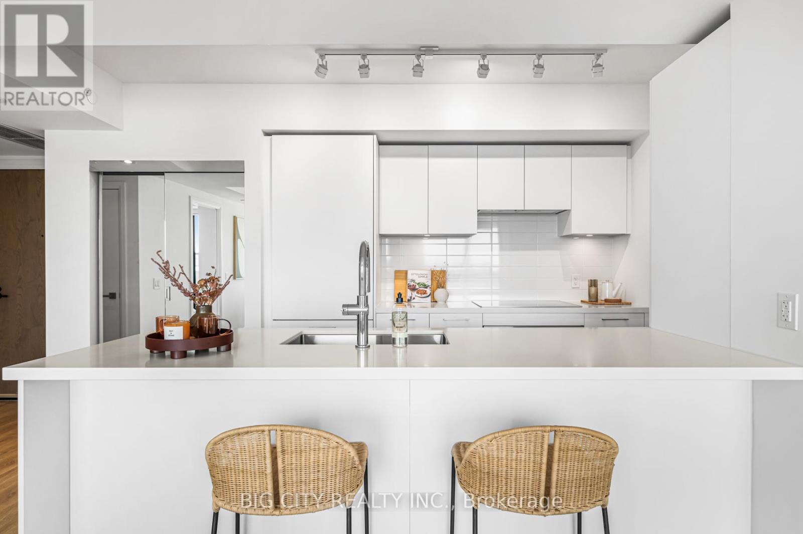 Photo 17 of 317 36 Brentcliffe Road, Toronto ON