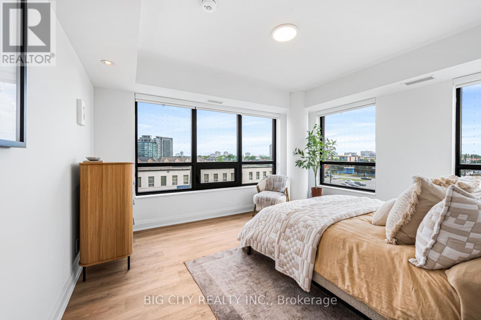 Photo 23 of 317 36 Brentcliffe Road, Toronto ON