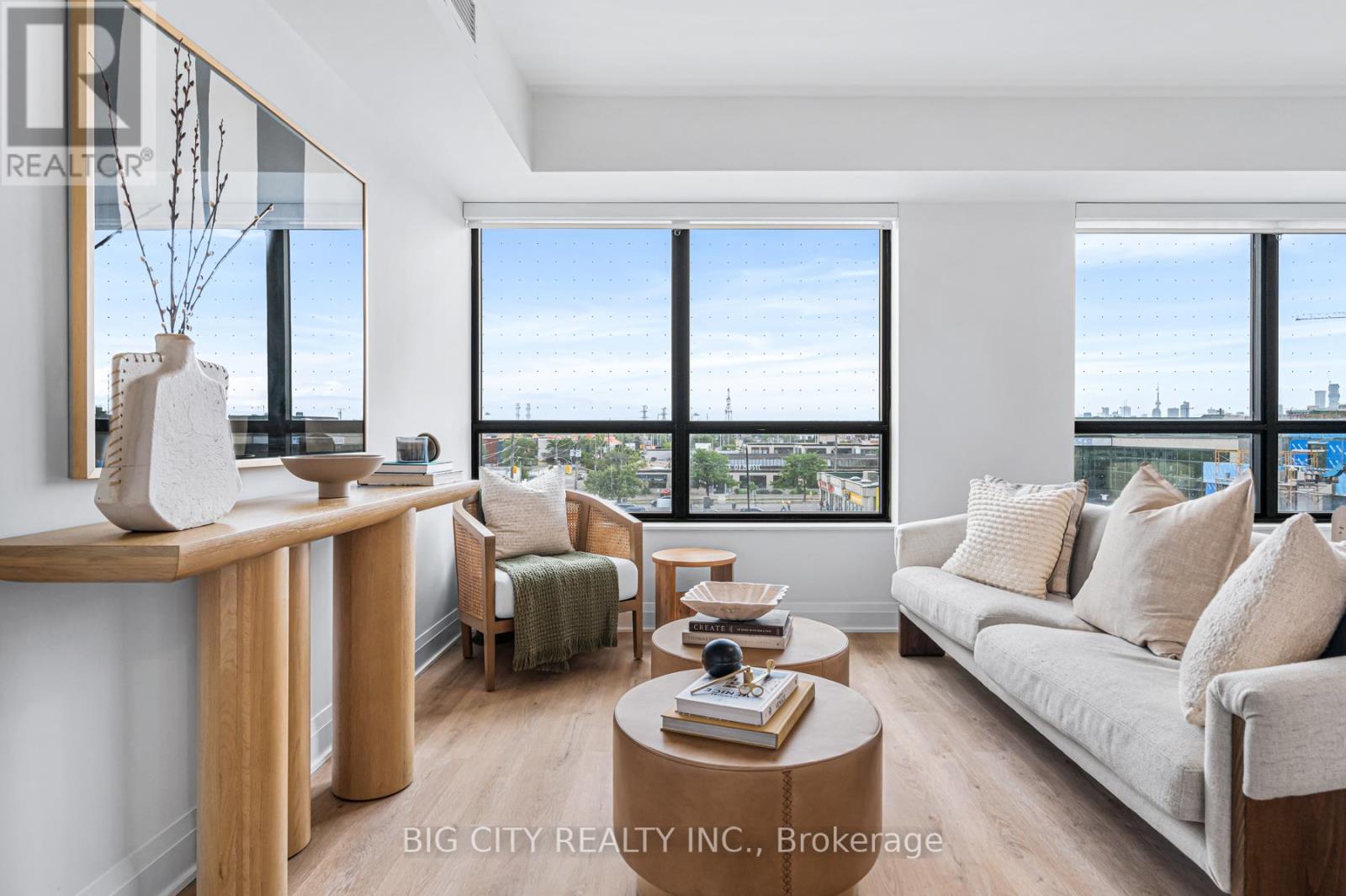 Photo 6 of 317 36 Brentcliffe Road, Toronto ON