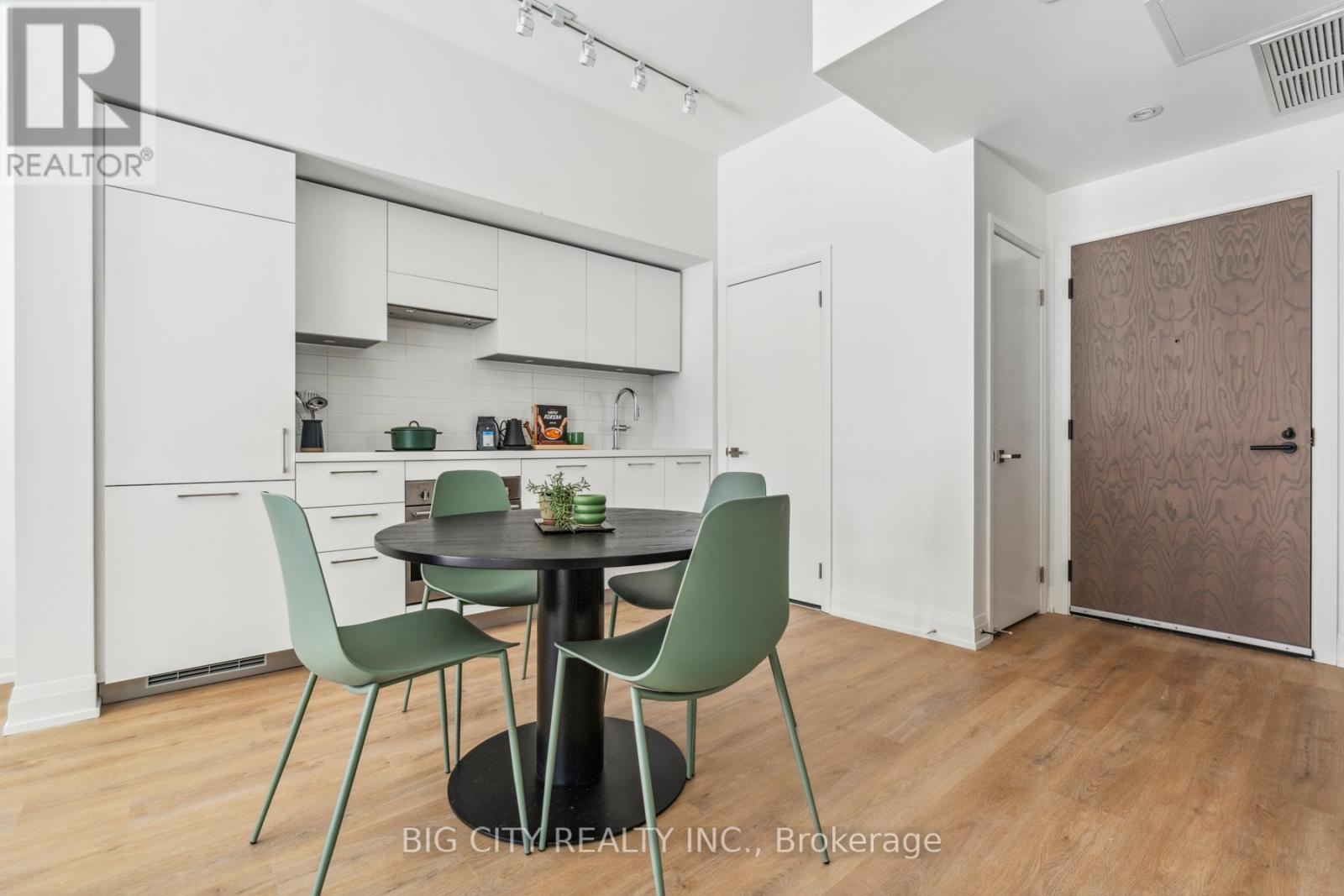 Photo 14 of 305 36 Brentcliffe Road, Toronto ON