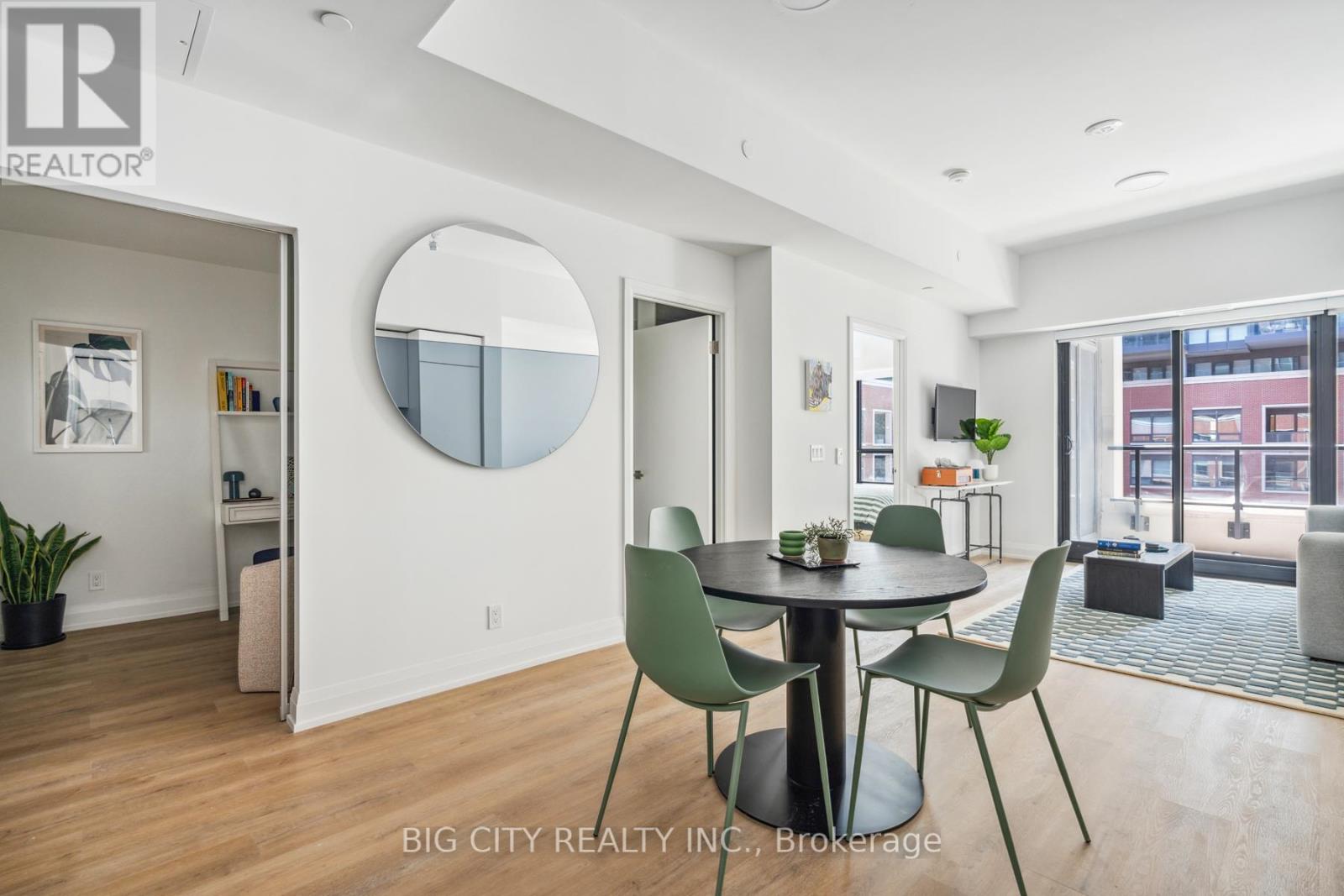 Photo 17 of 305 36 Brentcliffe Road, Toronto ON