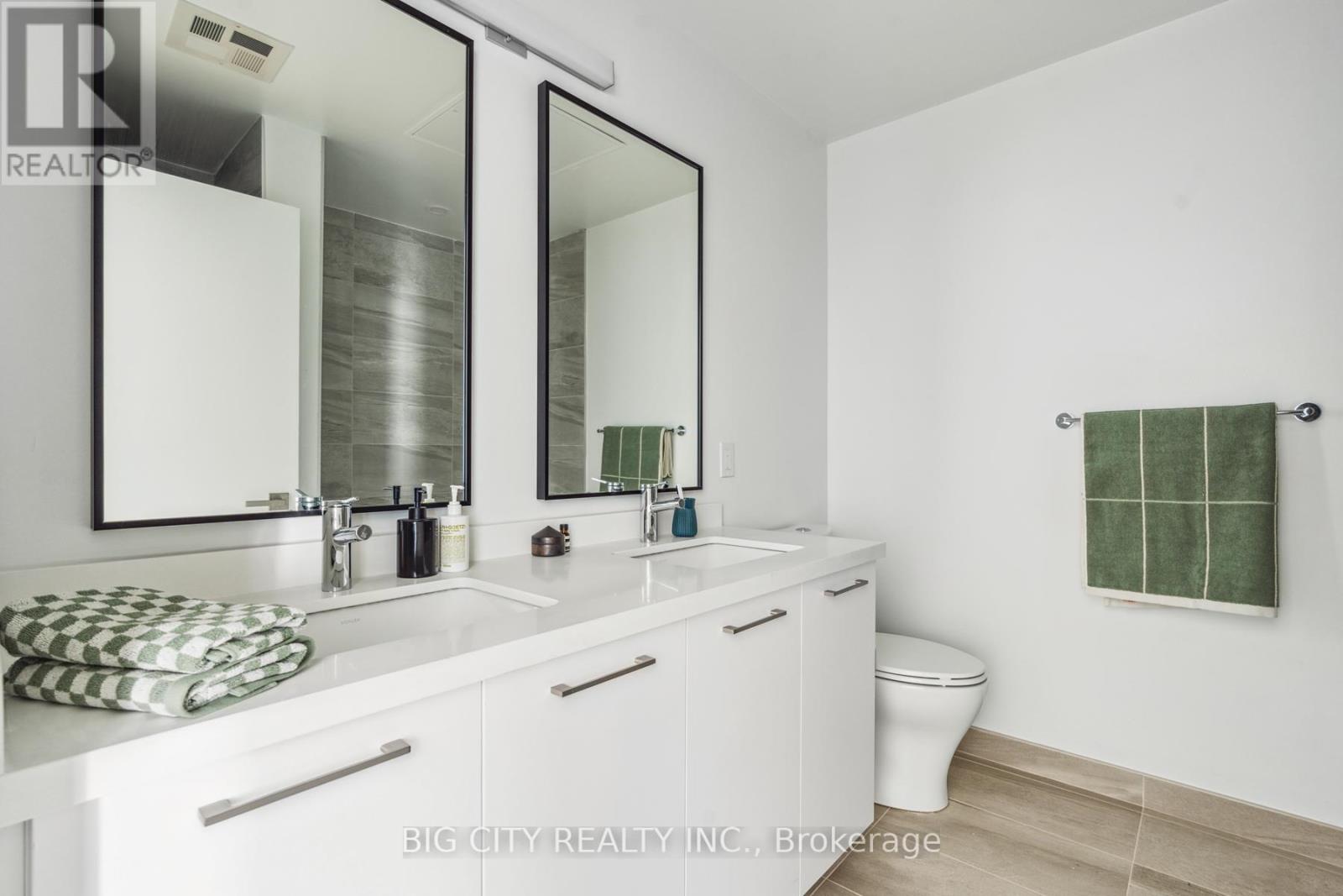 Photo 8 of 305 36 Brentcliffe Road, Toronto ON