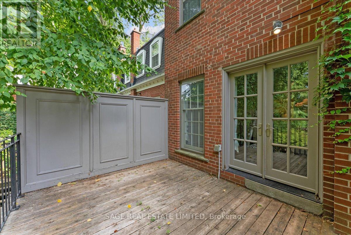 Photo 15 of 88 A Glen Road, Toronto ON