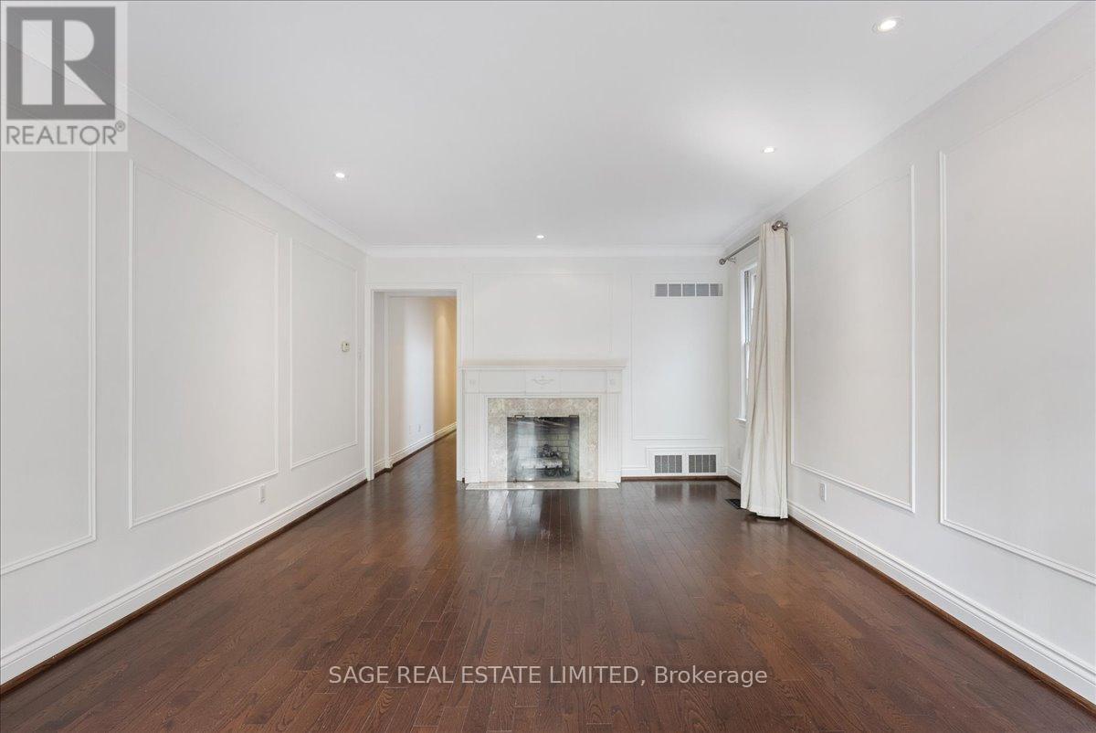 Photo 6 of 88 A Glen Road, Toronto ON
