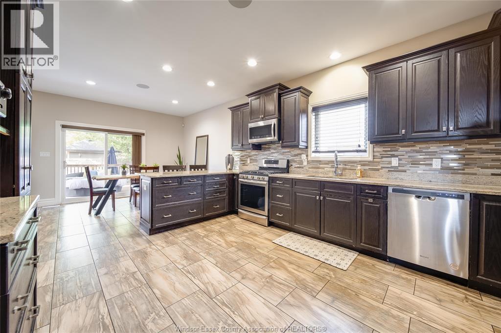 Photo 11 of 220 Selina, Lakeshore ON
