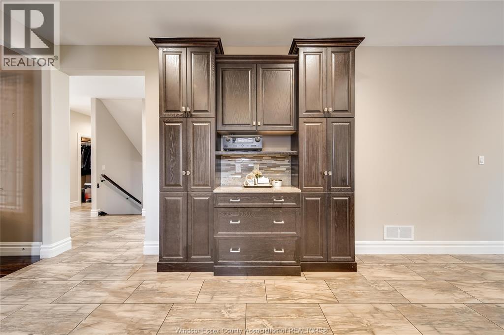 Photo 15 of 220 Selina, Lakeshore ON