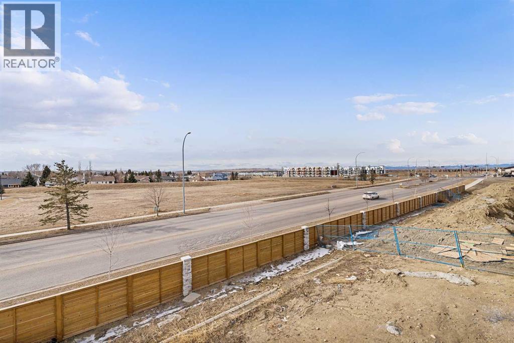 Photo 35 of 19 Wolf Crescent, Okotoks AB