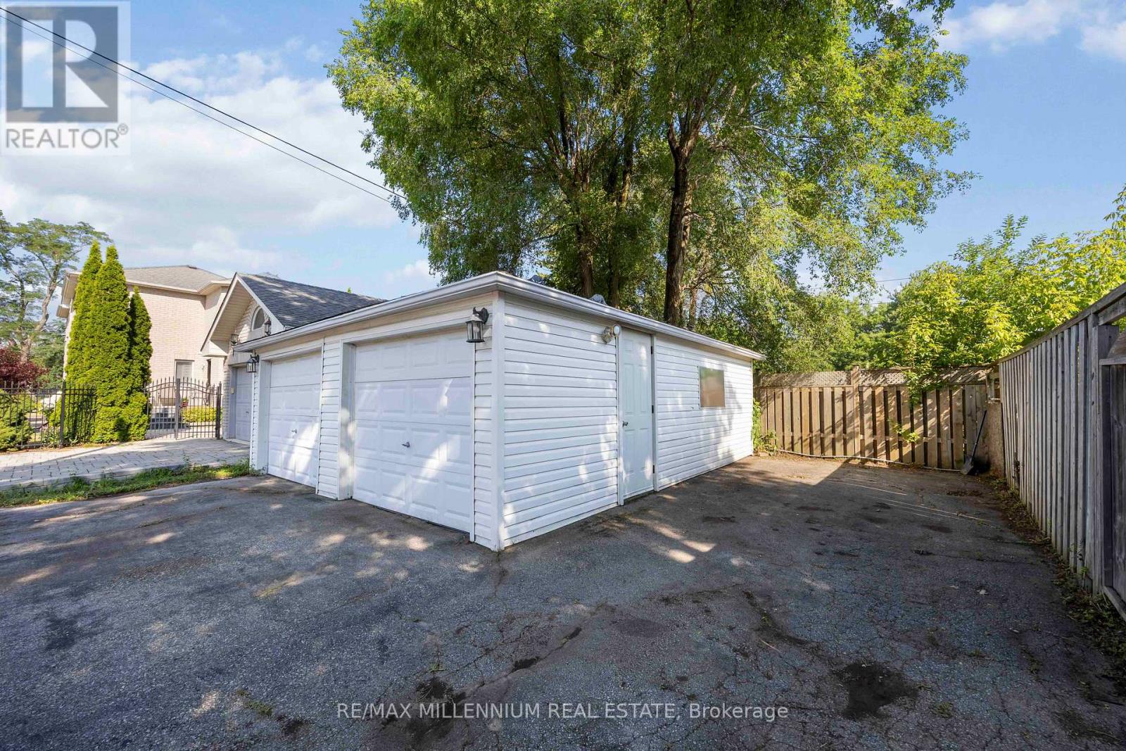 Photo 41 of 96 Phillip Avenue, Toronto ON