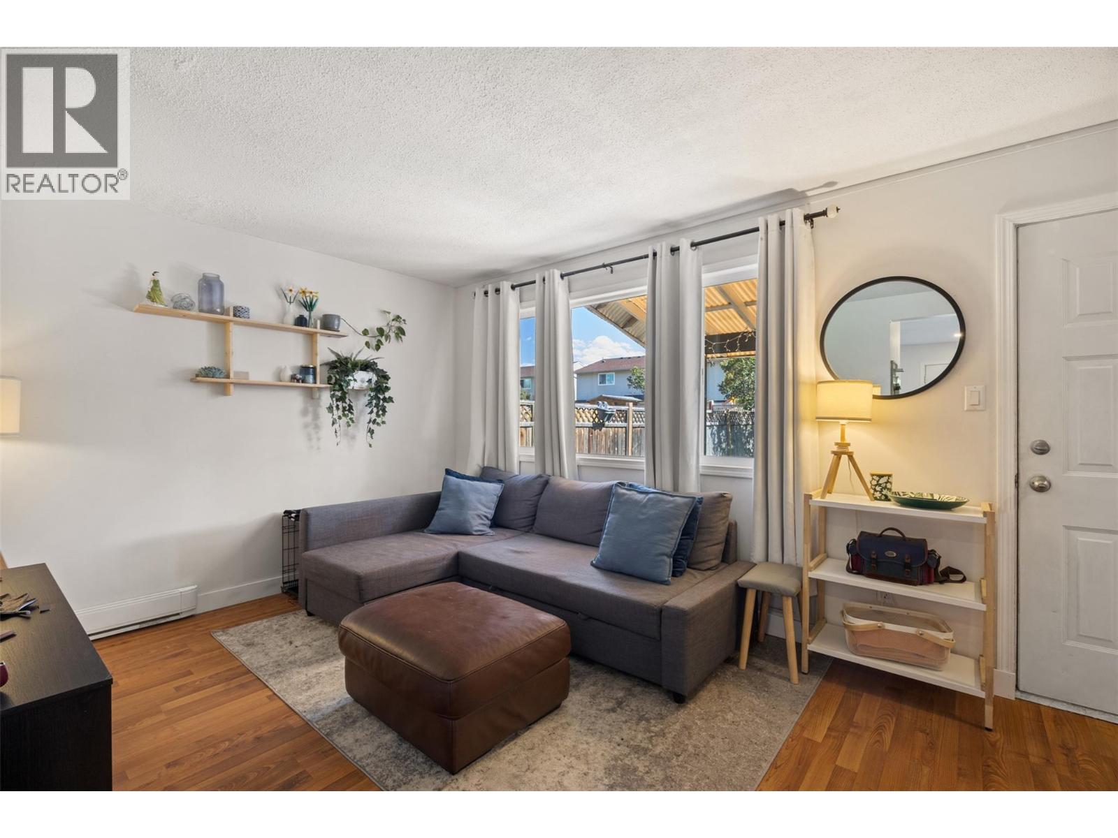 Photo 7 of 1697 Greenfield Avenue Unit 4, Kamloops BC