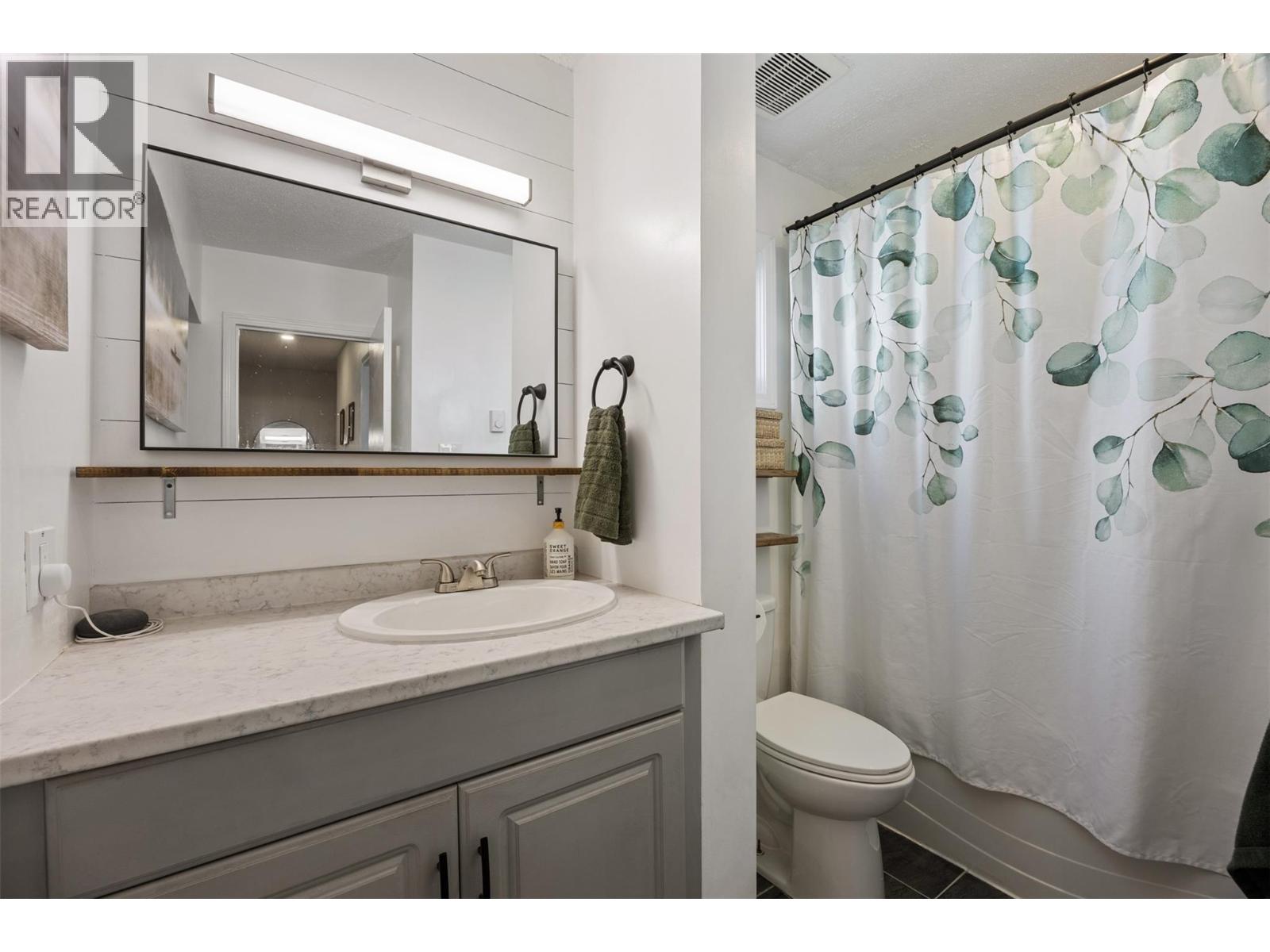 Photo 26 of 1697 Greenfield Avenue Unit 4, Kamloops BC