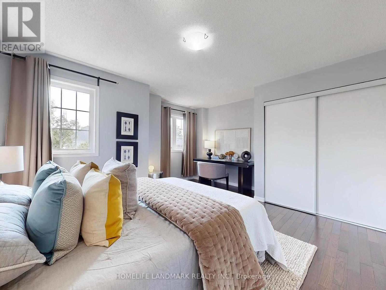 Photo 28 of 117 Toscana Drive, Whitby ON