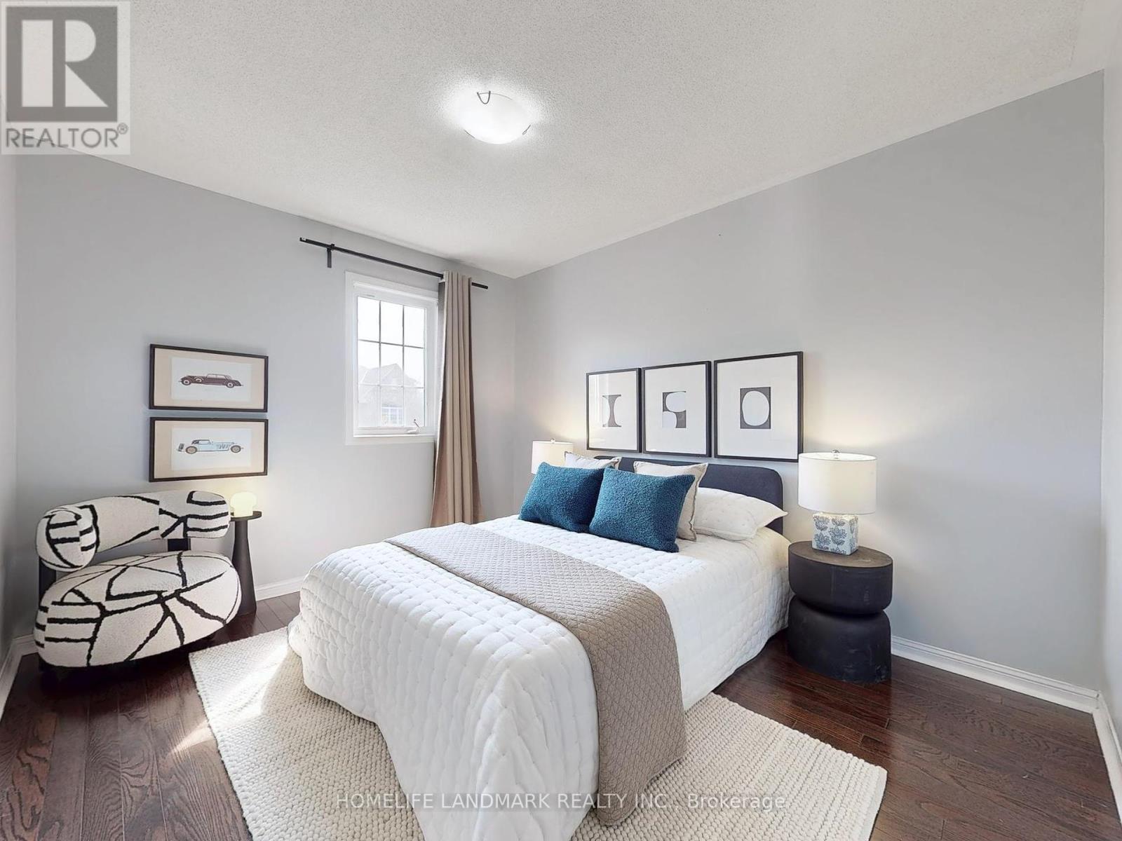 Photo 31 of 117 Toscana Drive, Whitby ON