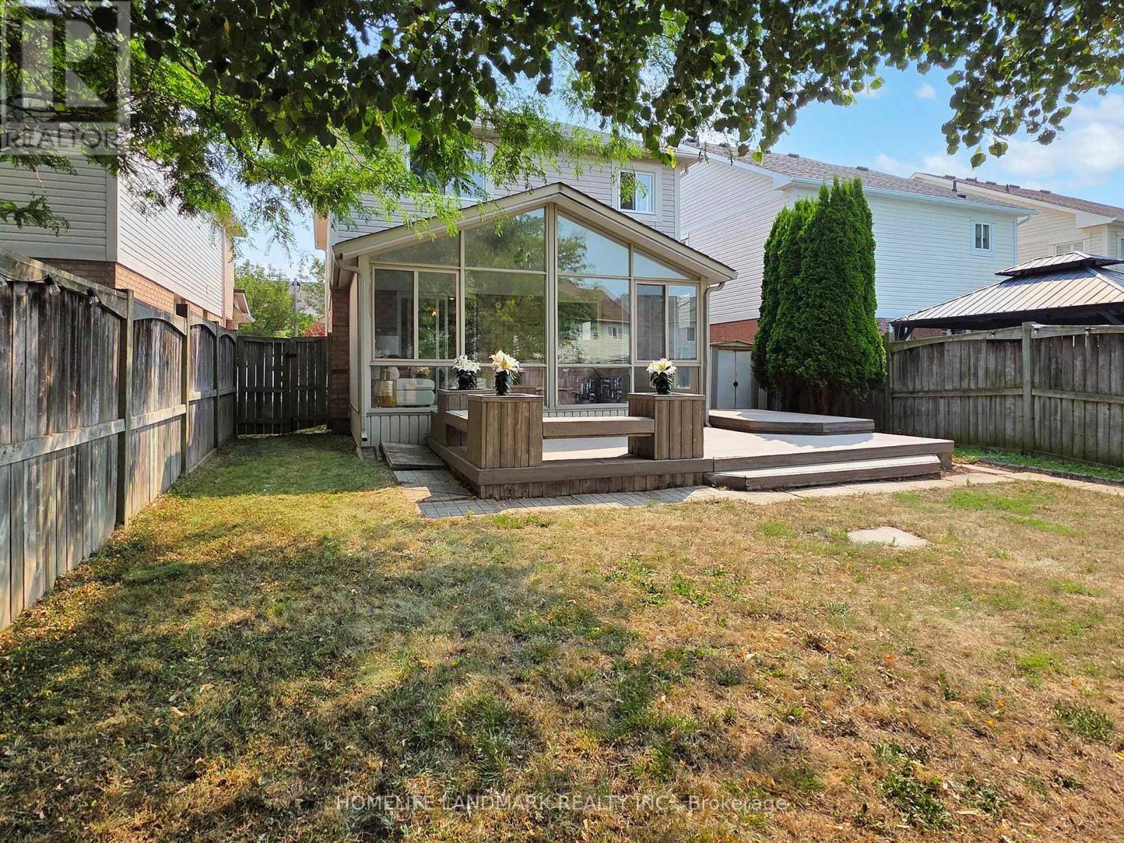 Photo 47 of 117 Toscana Drive, Whitby ON