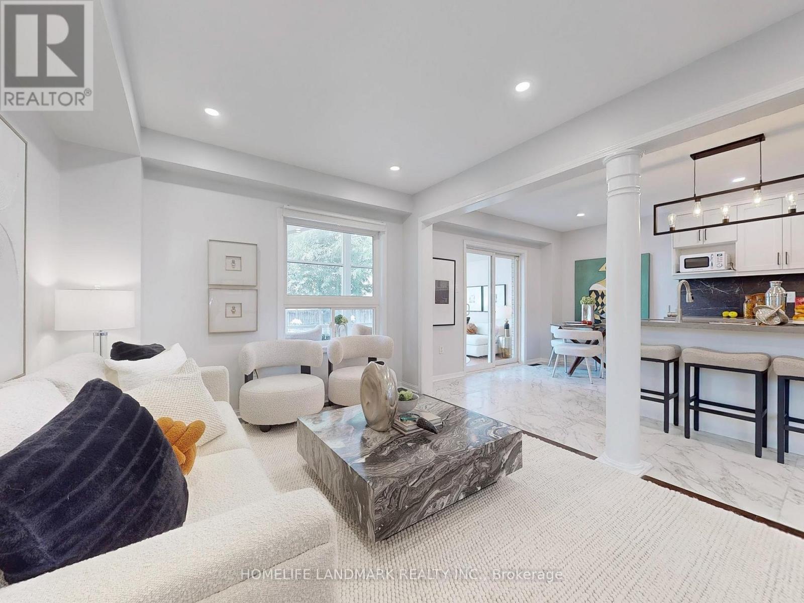 Photo 44 of 117 Toscana Drive, Whitby ON