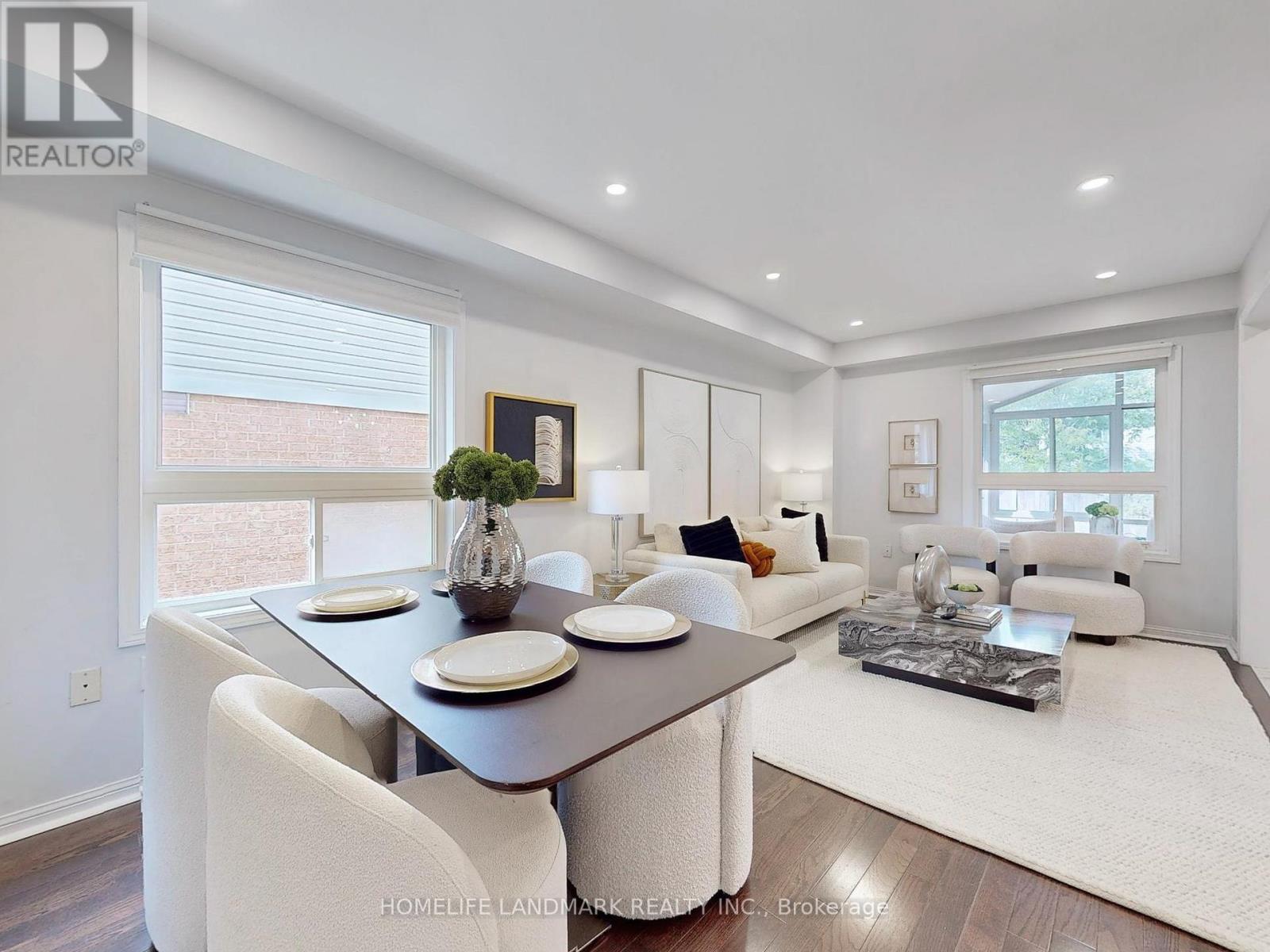 Photo 45 of 117 Toscana Drive, Whitby ON