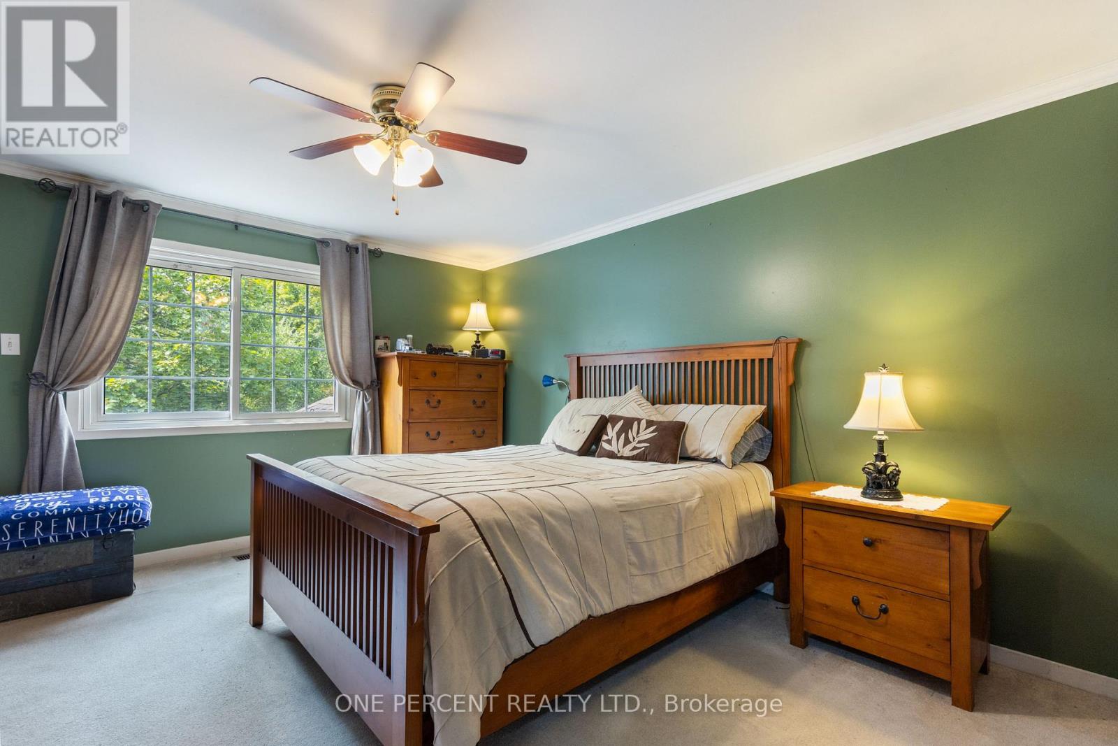 Photo 13 of 11 Beecroft Court, Whitby ON
