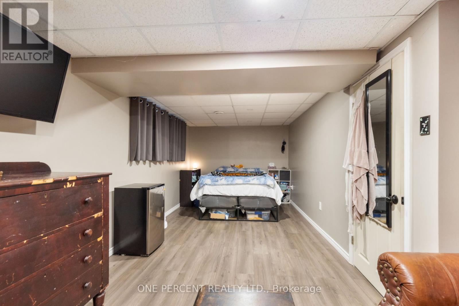 Photo 23 of 11 Beecroft Court, Whitby ON