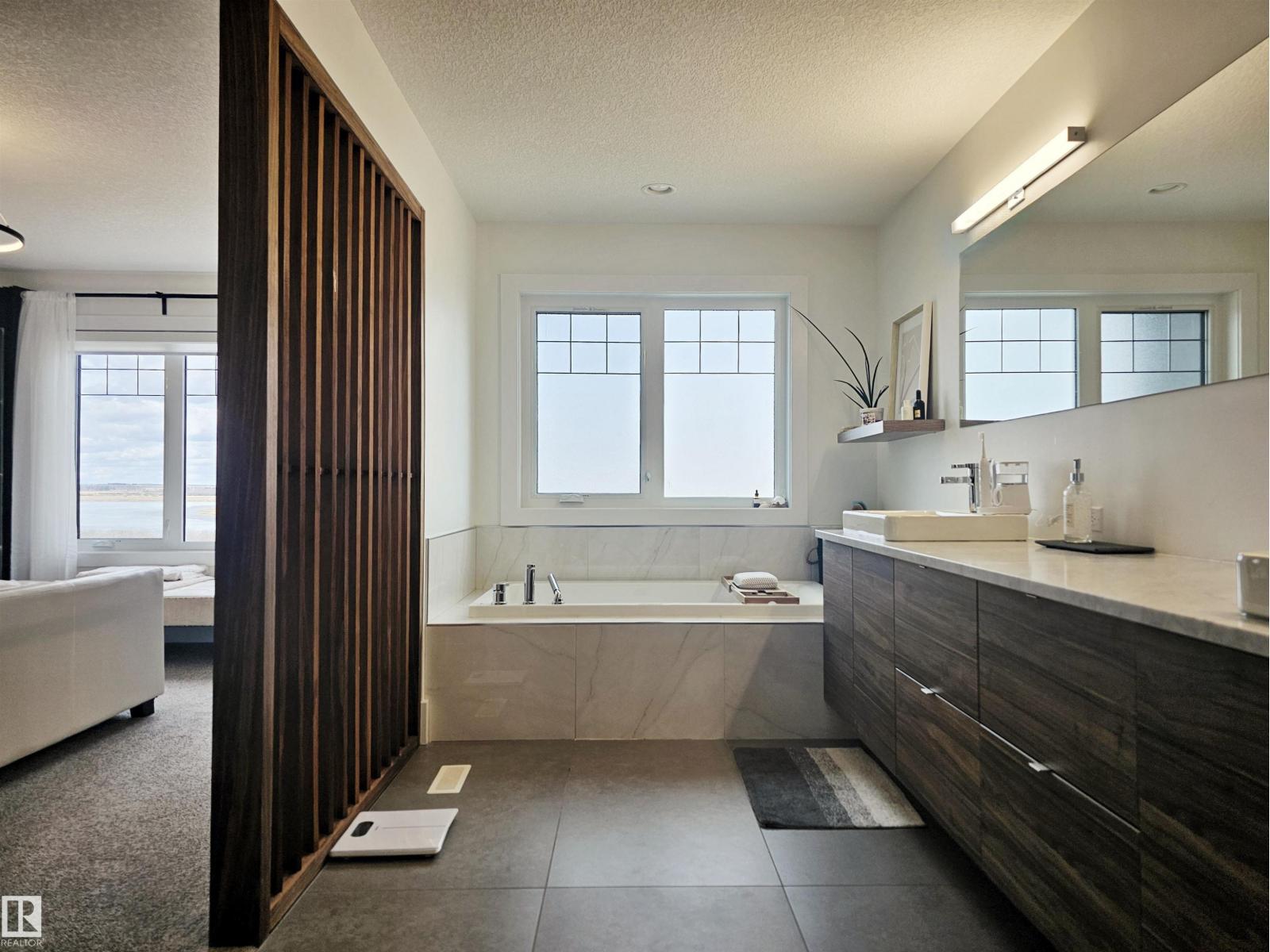 Photo 39 of 1265 Peregrine Terrace Nw, Edmonton AB