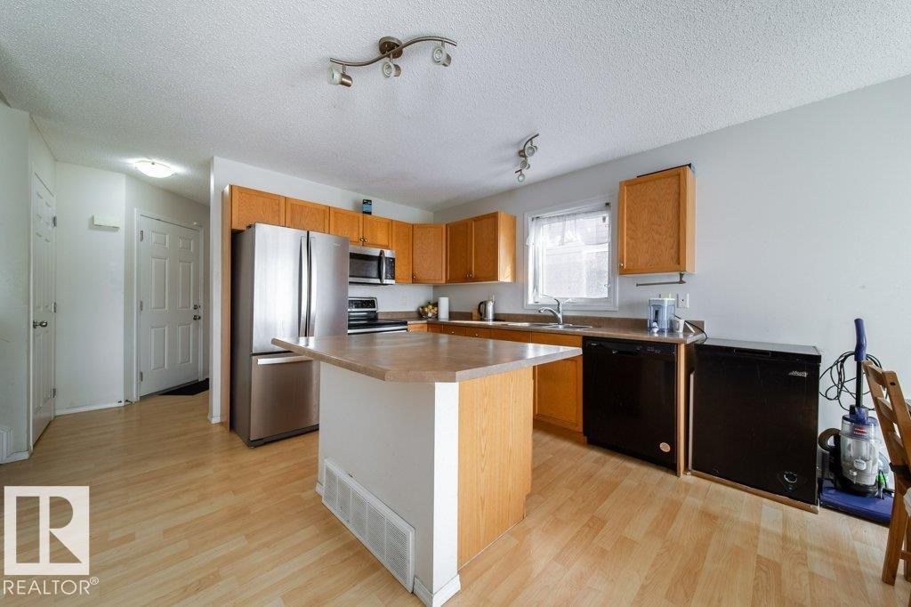 Photo 12 of 1677 Melrose Place Sw Sw, Edmonton AB