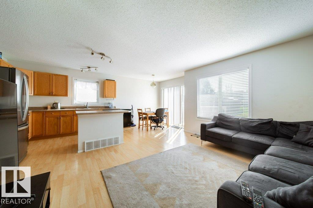 Photo 17 of 1677 Melrose Place Sw Sw, Edmonton AB