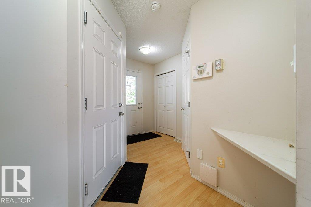 Photo 5 of 1677 Melrose Place Sw Sw, Edmonton AB