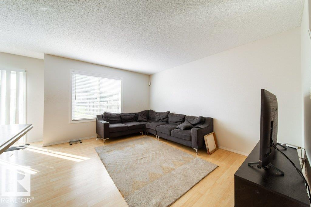 Photo 7 of 1677 Melrose Place Sw Sw, Edmonton AB