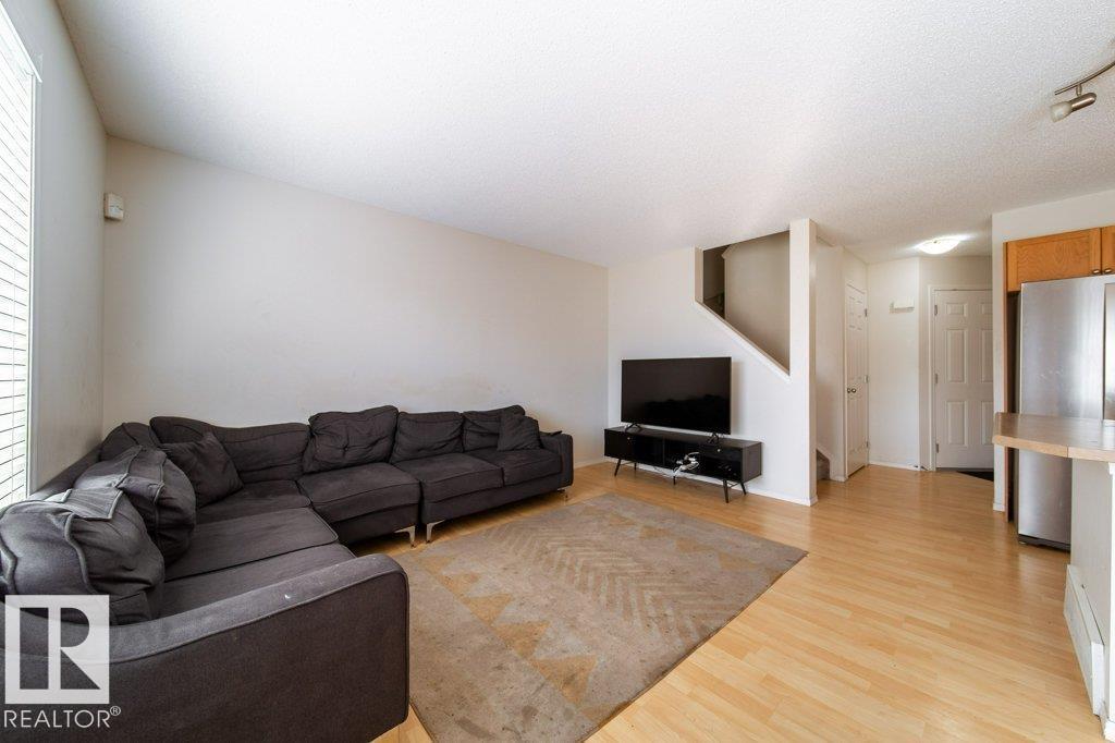 Photo 9 of 1677 Melrose Place Sw Sw, Edmonton AB