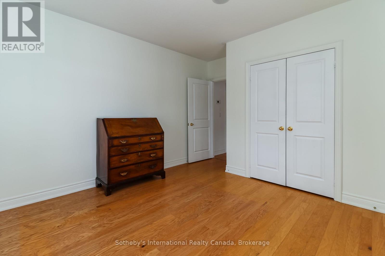 Photo 3 of 308 25 Beaver Street S, Blue Mountains ON