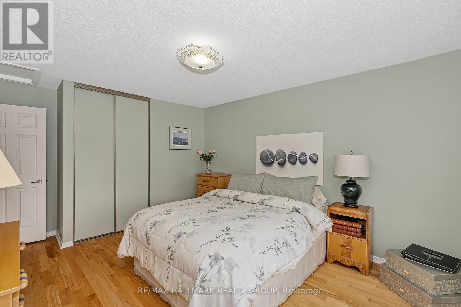 Photo 28 of 41 Claudet Crescent, Ottawa ON