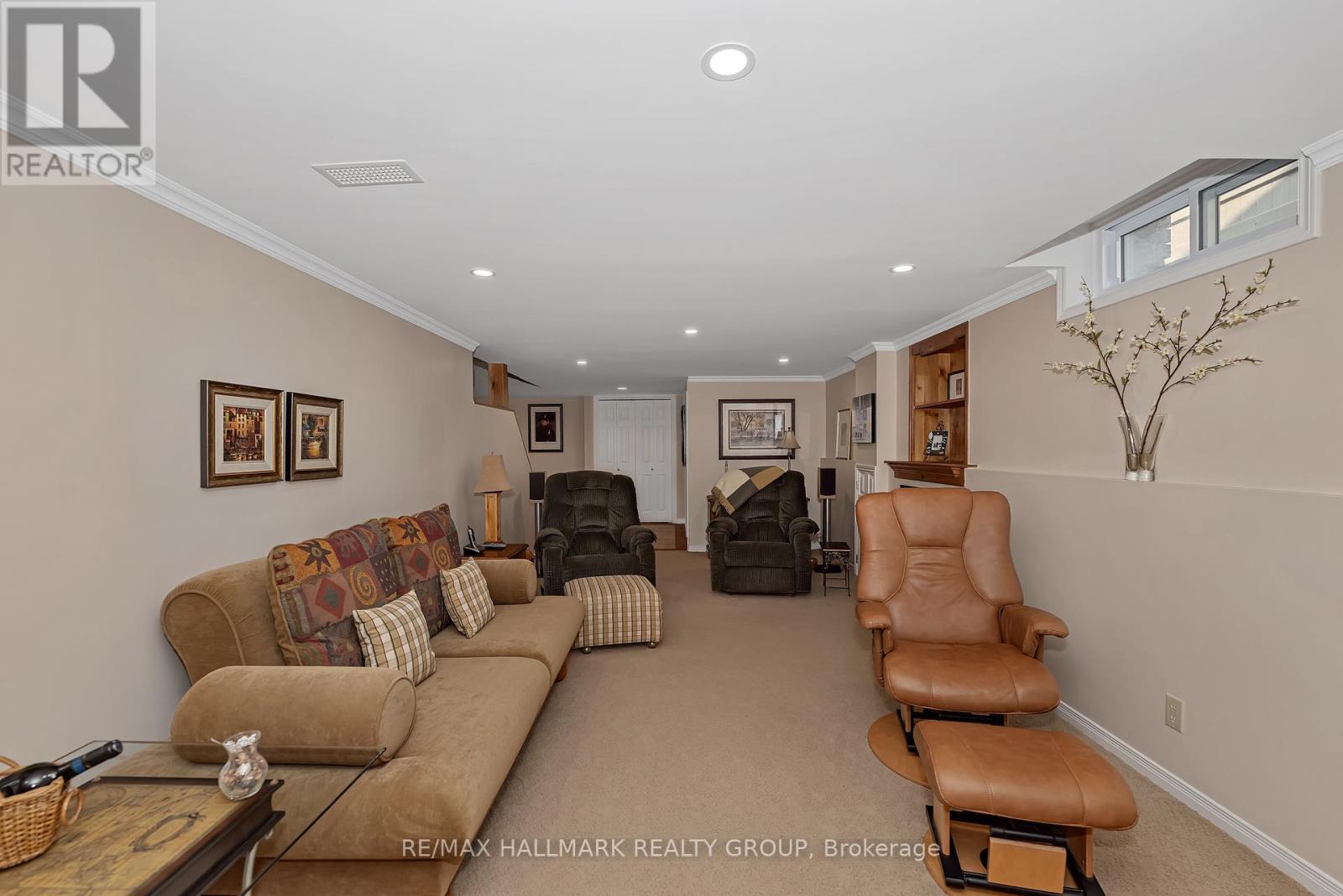 Photo 21 of 41 Claudet Crescent, Ottawa ON