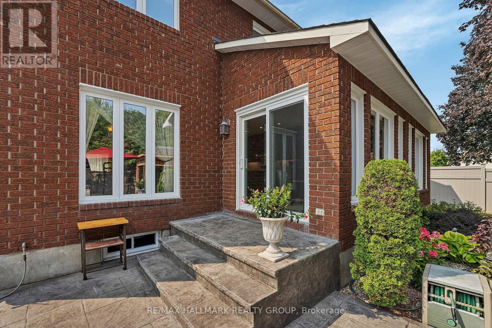 Photo 20 of 41 Claudet Crescent, Ottawa ON