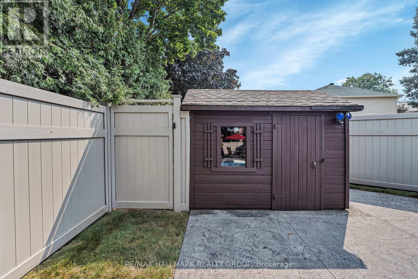 Photo 7 of 41 Claudet Crescent, Ottawa ON